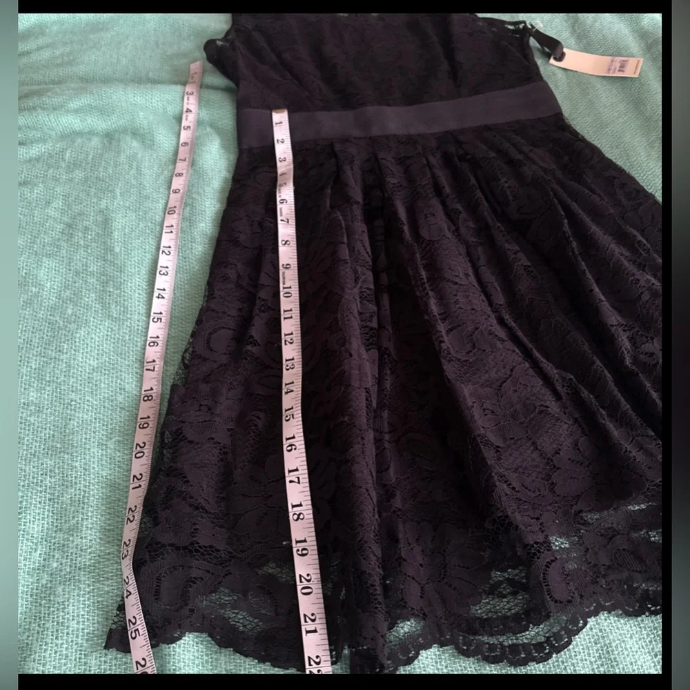 NWT BB Dakota Rylin Lace Dress, Sz 4 - Picture 14 of 16